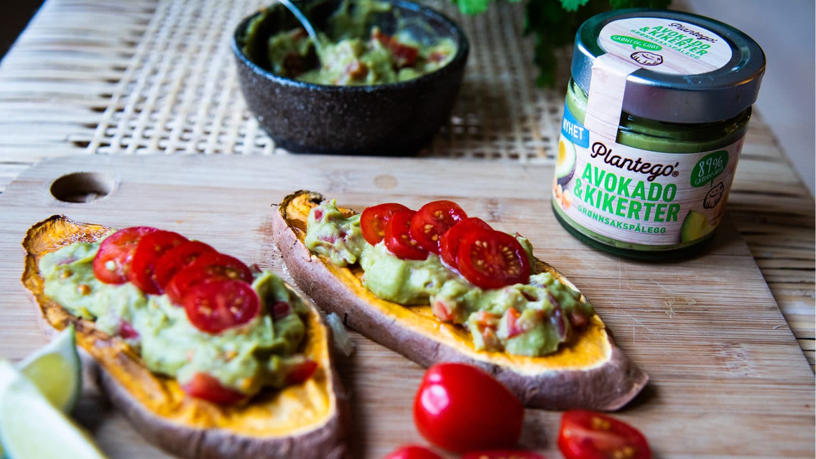 Søtpotettoast med Plantego' Avokado og kikerter